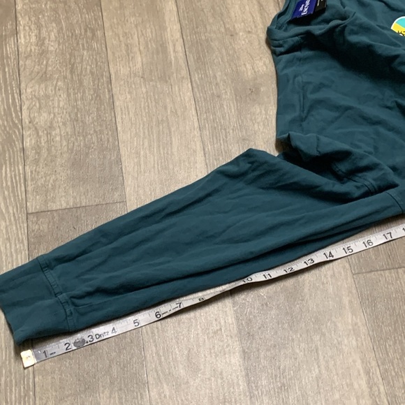 Mens‎ Disney ENCANTO Long Sleeve Crewneck T-Shirt - Picture 6 of 6